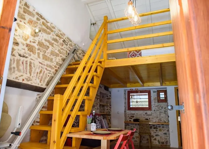 Lavrio Stone House 5 Min From The Centre/Port