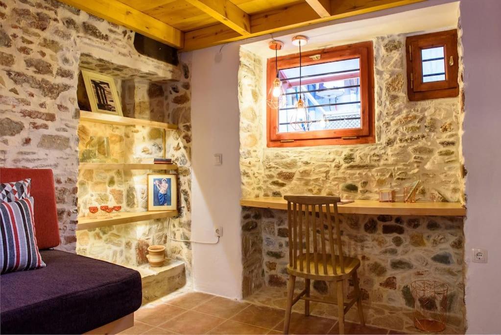 Apartment Stone House 5 Min From The Centre/port *