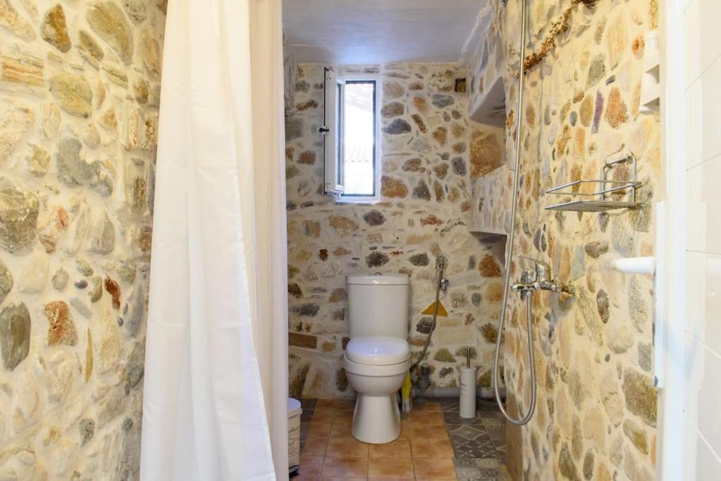Stone House 5 Min From The Centre/port Apartment